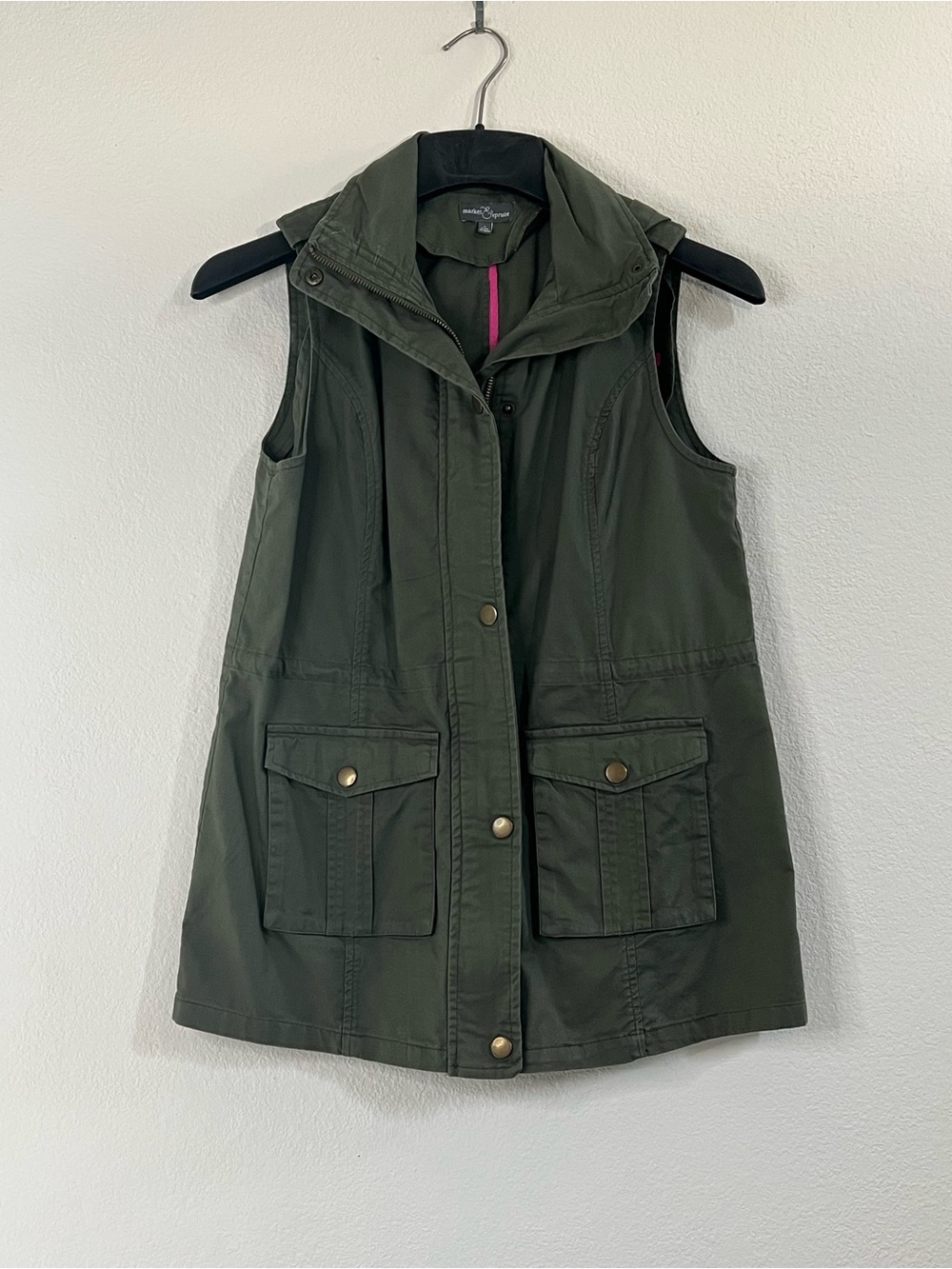Market & Spruce Olive Colored Utility Cargo Vest - Picture 13 of 13